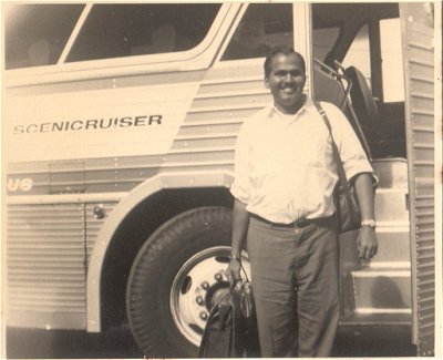 Kamat Touring USA on Greyhound Bus  