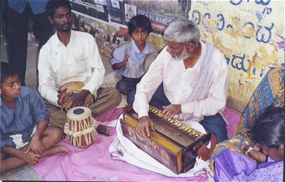 Destitute Musicans